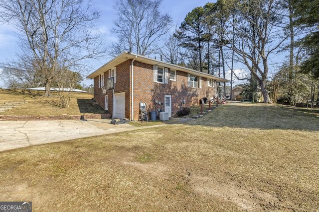 27 Hilltop Lane, Toccoa, GA 30577