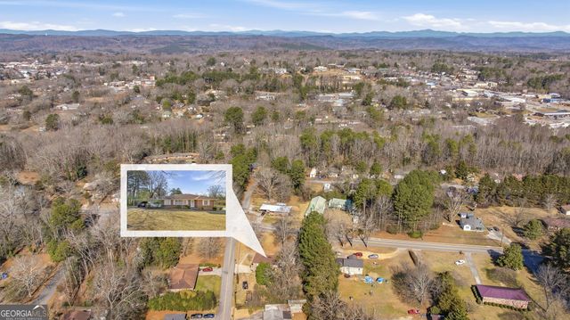 27 Hilltop Lane, Toccoa, GA 30577
