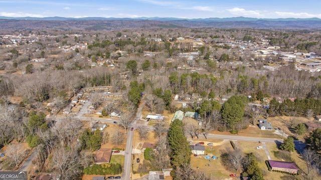27 Hilltop Lane, Toccoa, GA 30577