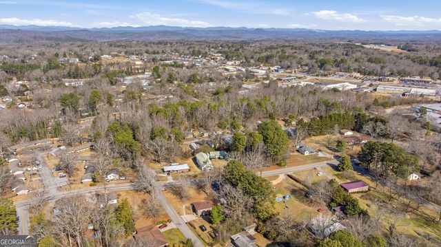27 Hilltop Lane, Toccoa, GA 30577