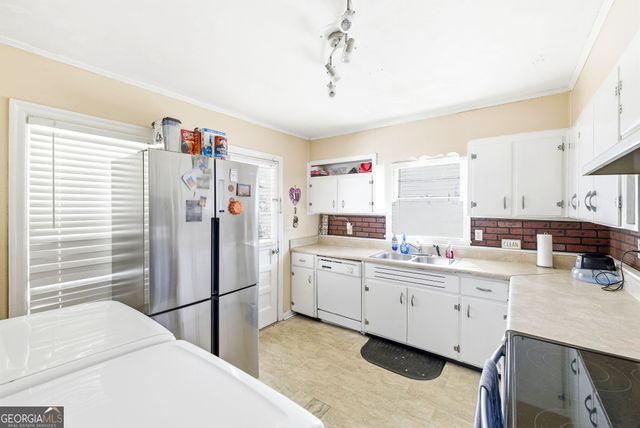 27 Hilltop Lane, Toccoa, GA 30577