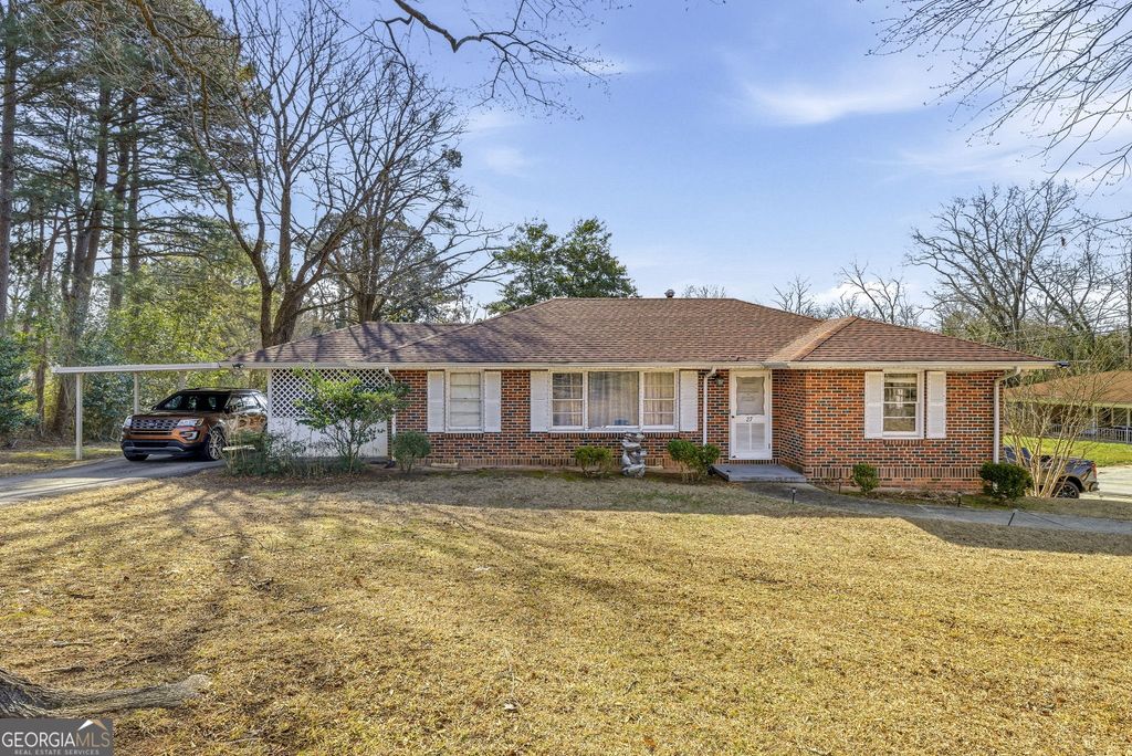 27 Hilltop Lane, Toccoa, GA 30577