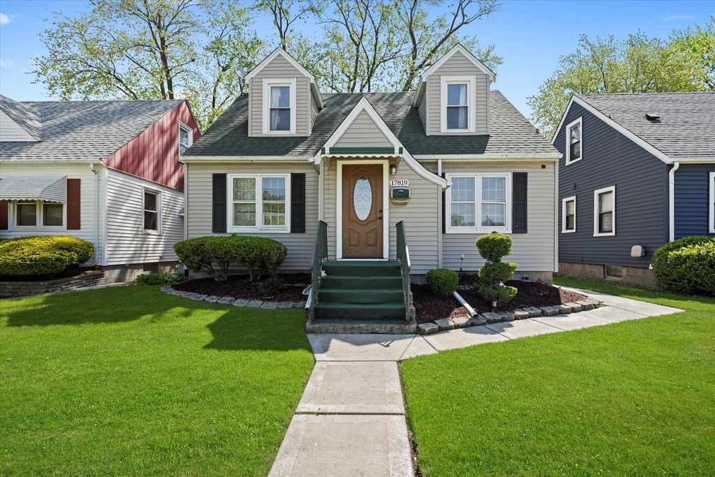 17819 Walter Street, Lansing, IL 60438