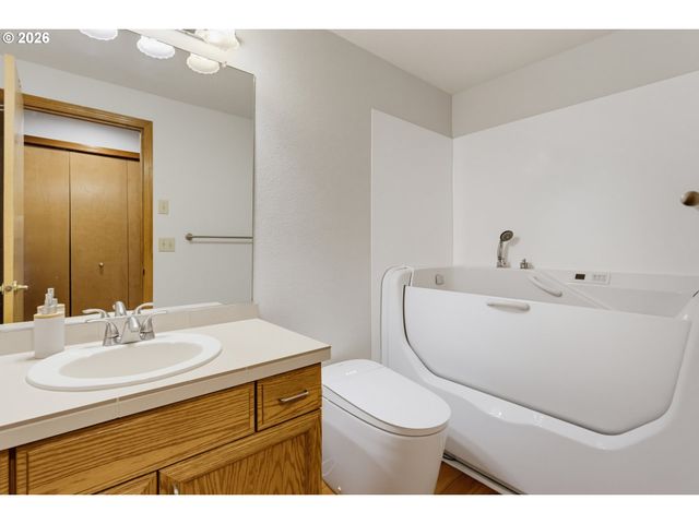 2916 Se 153RD Ave, Vancouver, WA 98683