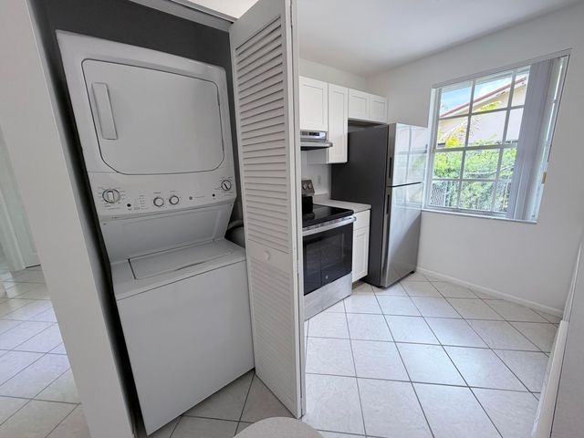 2562 NW 82nd Terrace 1, Coral Springs, FL 33065