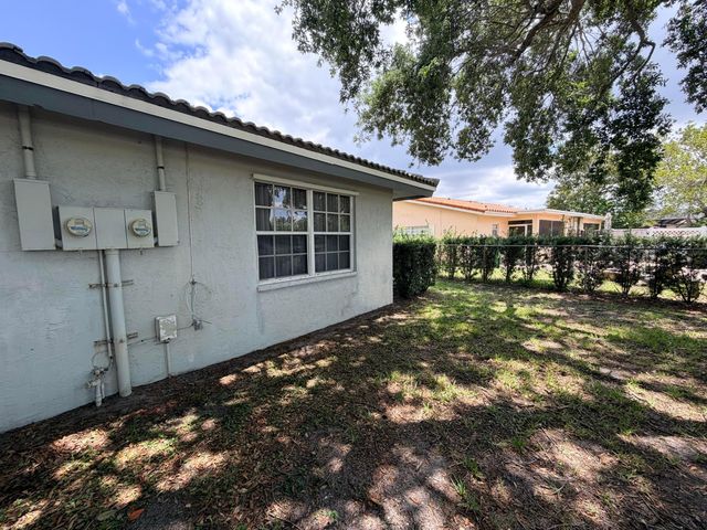 2562 NW 82nd Terrace 1, Coral Springs, FL 33065