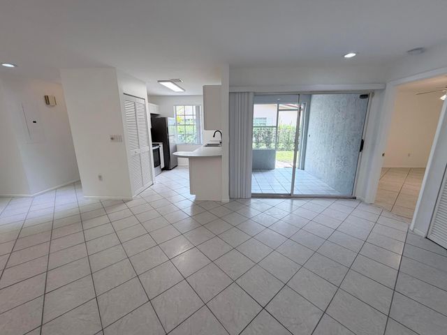 2562 NW 82nd Terrace 1, Coral Springs, FL 33065