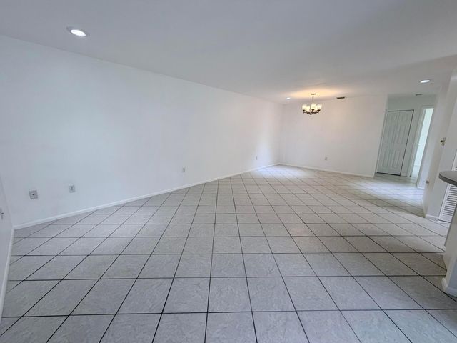 2562 NW 82nd Terrace 1, Coral Springs, FL 33065