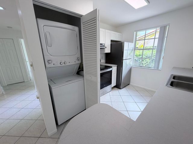 2562 NW 82nd Terrace 1, Coral Springs, FL 33065