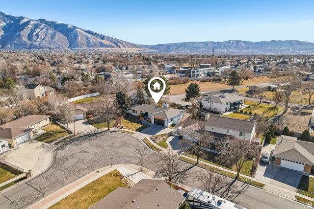 222 E CLEAR CREEK DR, Sandy, UT 84070
