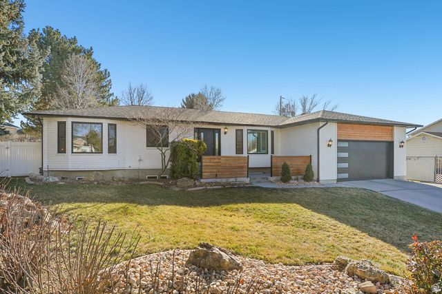 222 E CLEAR CREEK DR, Sandy, UT 84070