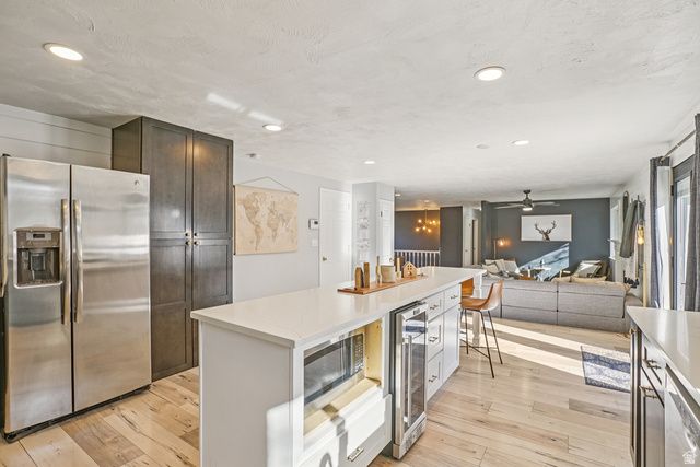 222 E CLEAR CREEK DR, Sandy, UT 84070