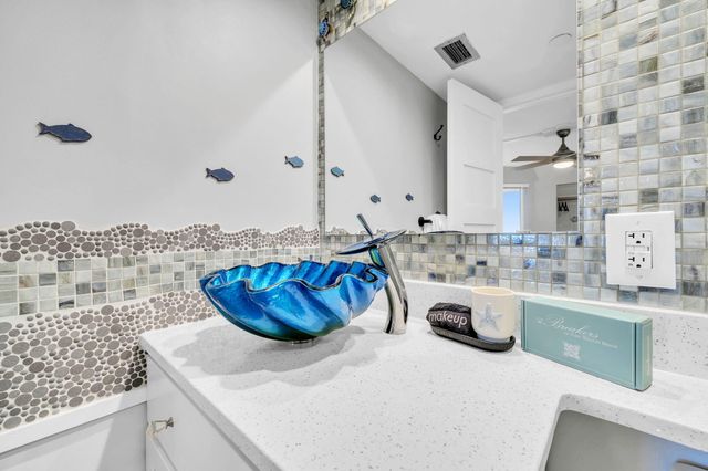 381 Santa Rosa Blvd Boulevard W515, Fort Walton Beach, FL 32548