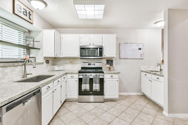 1713 Asbury Lane, Deer Park, TX 77536