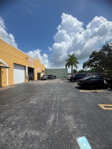 238 NW 9th Avenue 4, Homestead, FL 33030