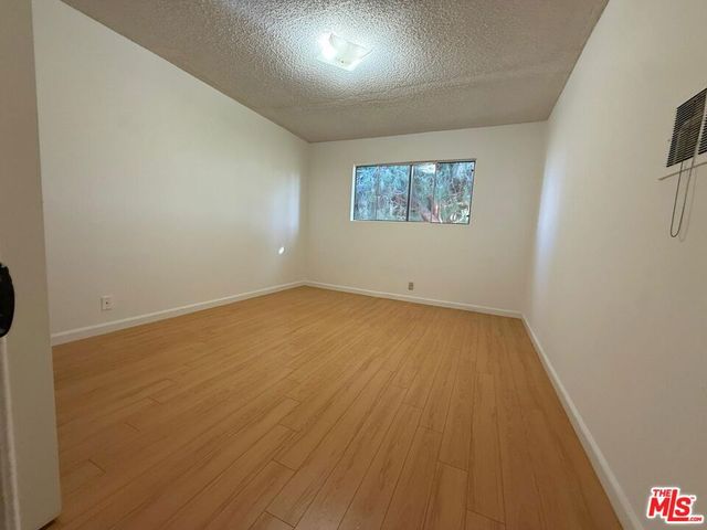 1131 Elm Avenue G, Glendale, CA 91201