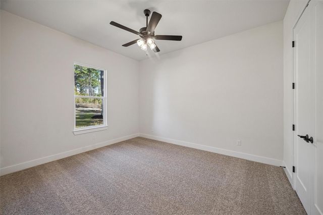 180 Red Hawk Road, Huntsville, TX 77340