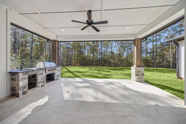 180 Red Hawk Road, Huntsville, TX 77340