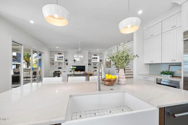 2212 Bedford Avenue, Raleigh, NC 27607