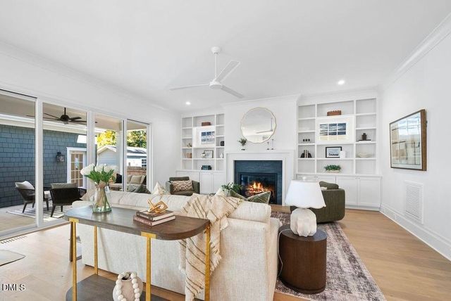 2212 Bedford Avenue, Raleigh, NC 27607