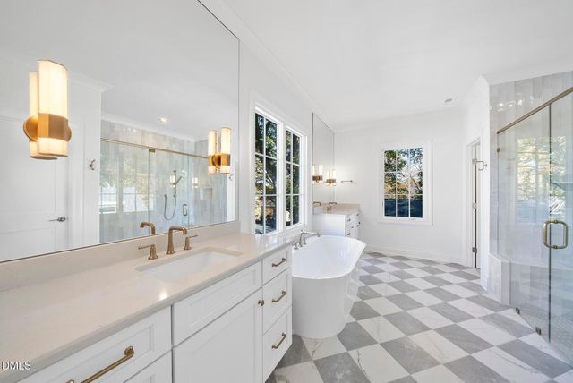 2212 Bedford Avenue, Raleigh, NC 27607