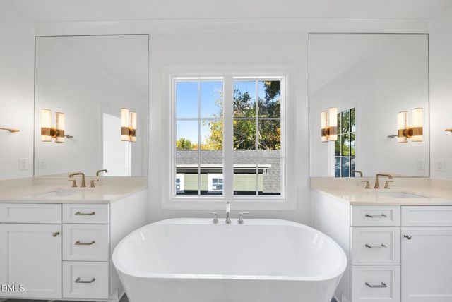 2212 Bedford Avenue, Raleigh, NC 27607