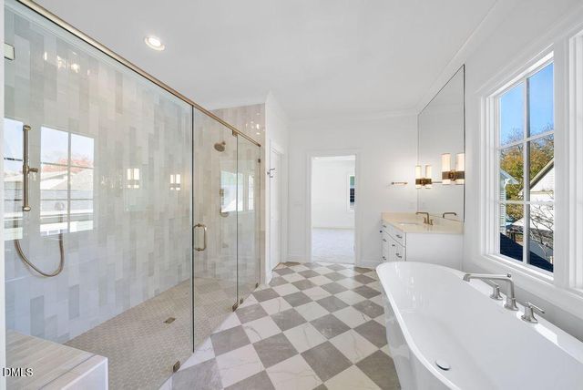 2212 Bedford Avenue, Raleigh, NC 27607