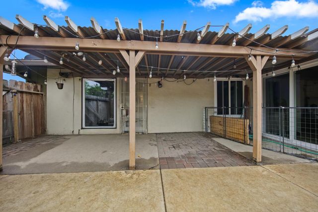 115 W Swain Rd, Stockton, CA 95207