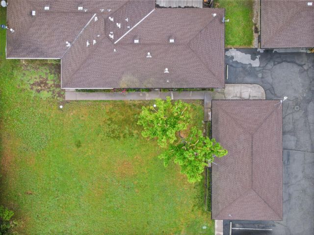 115 W Swain Rd, Stockton, CA 95207