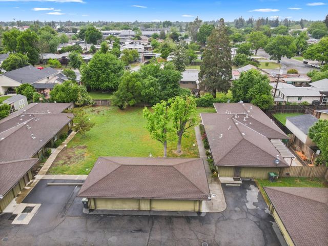 115 W Swain Rd, Stockton, CA 95207