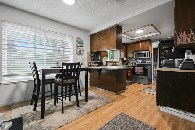 115 W Swain Rd, Stockton, CA 95207