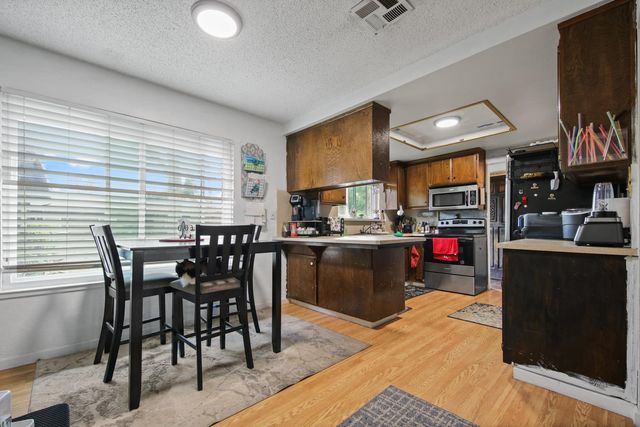 115 W Swain Rd, Stockton, CA 95207