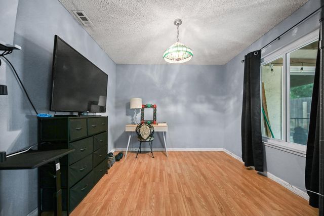 115 W Swain Rd, Stockton, CA 95207