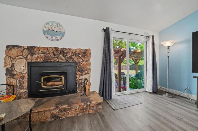 67 Saint Andrews Rd, Valley Springs, CA 95252