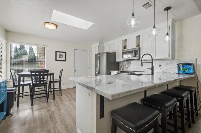 67 Saint Andrews Rd, Valley Springs, CA 95252