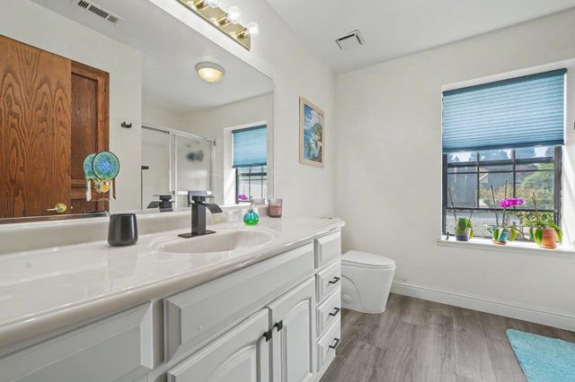 67 Saint Andrews Rd, Valley Springs, CA 95252