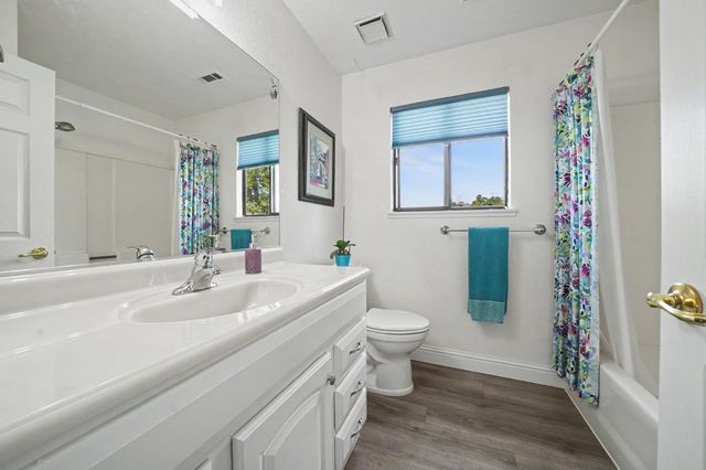 67 Saint Andrews Rd, Valley Springs, CA 95252