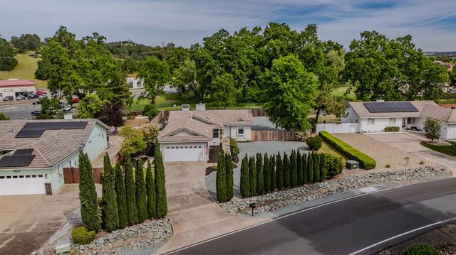 67 Saint Andrews Rd, Valley Springs, CA 95252