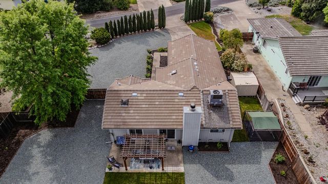 67 Saint Andrews Rd, Valley Springs, CA 95252