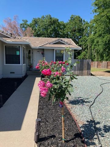 67 Saint Andrews Rd, Valley Springs, CA 95252