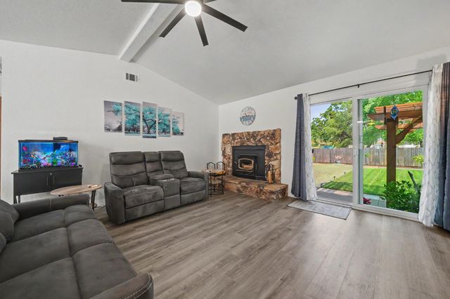 67 Saint Andrews Rd, Valley Springs, CA 95252