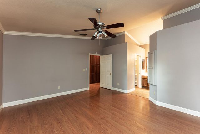 8949 Laguna Place Way, Elk Grove, CA 95758