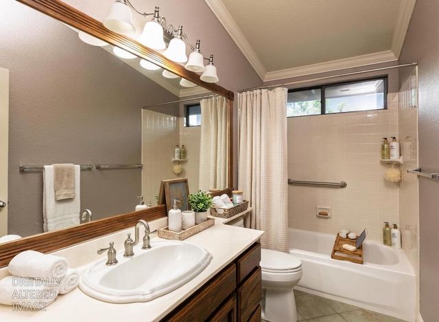 8949 Laguna Place Way, Elk Grove, CA 95758