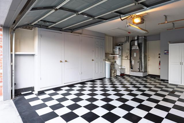 8949 Laguna Place Way, Elk Grove, CA 95758