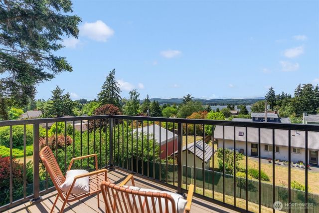 5091 May Street NW, Bremerton, WA 98311