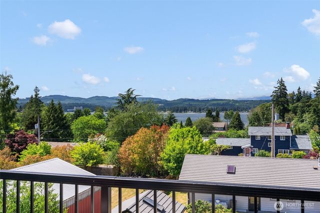 5091 May Street NW, Bremerton, WA 98311