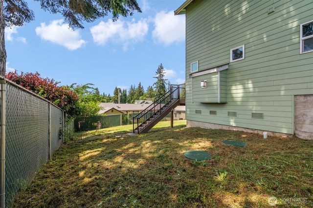 5091 May Street NW, Bremerton, WA 98311