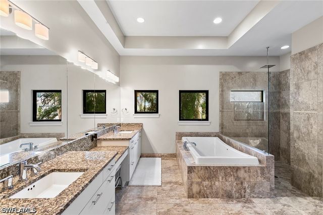 580 Goldcoast CT, Marco Island, FL 34145