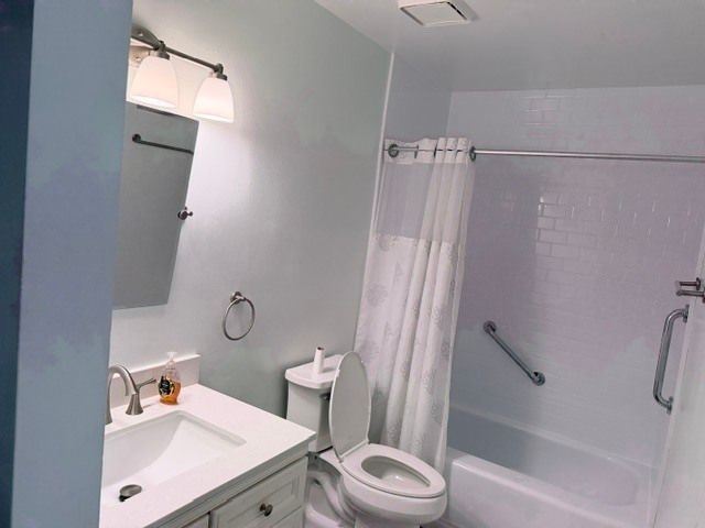 1573 Raymond Drive 102, Naperville, IL 60563