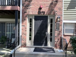 1573 Raymond Drive 102, Naperville, IL 60563